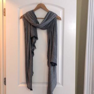 💲 Super Soft Grey Scarf